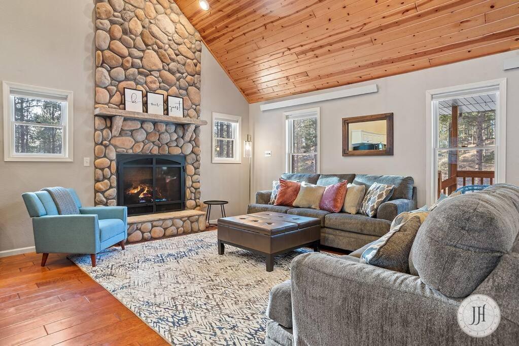 Elk Ridge Fire Place Къстър Екстериор снимка